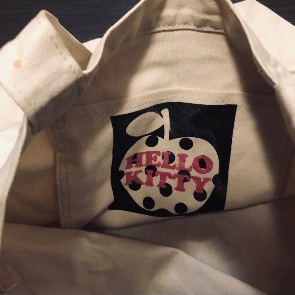 Hello Kitty 🐱 💜 tote easy to be folded - Picture 4 of 4